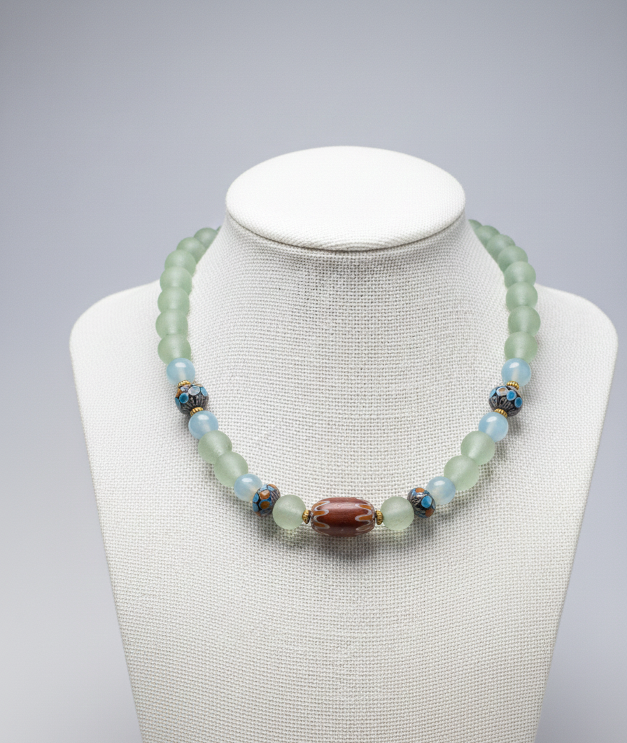 DREY BEADED NECKLACE