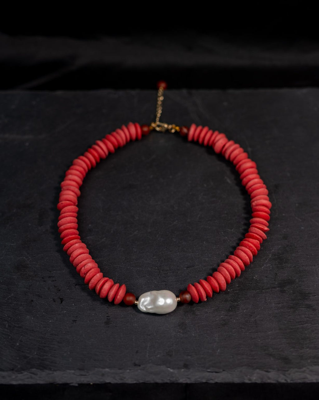 HANDMADE PEARL PENDANT RED BEADED NECKLACE